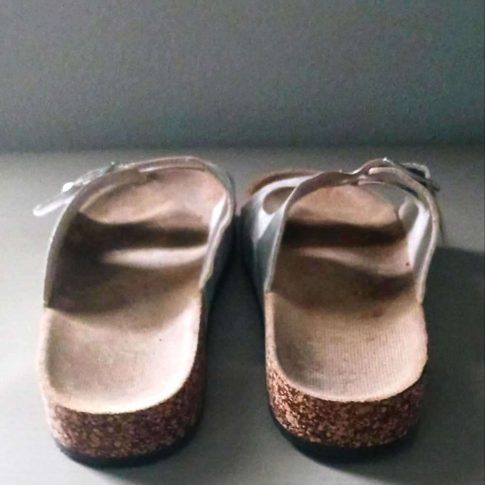 Sandal - Picture 3 of 5